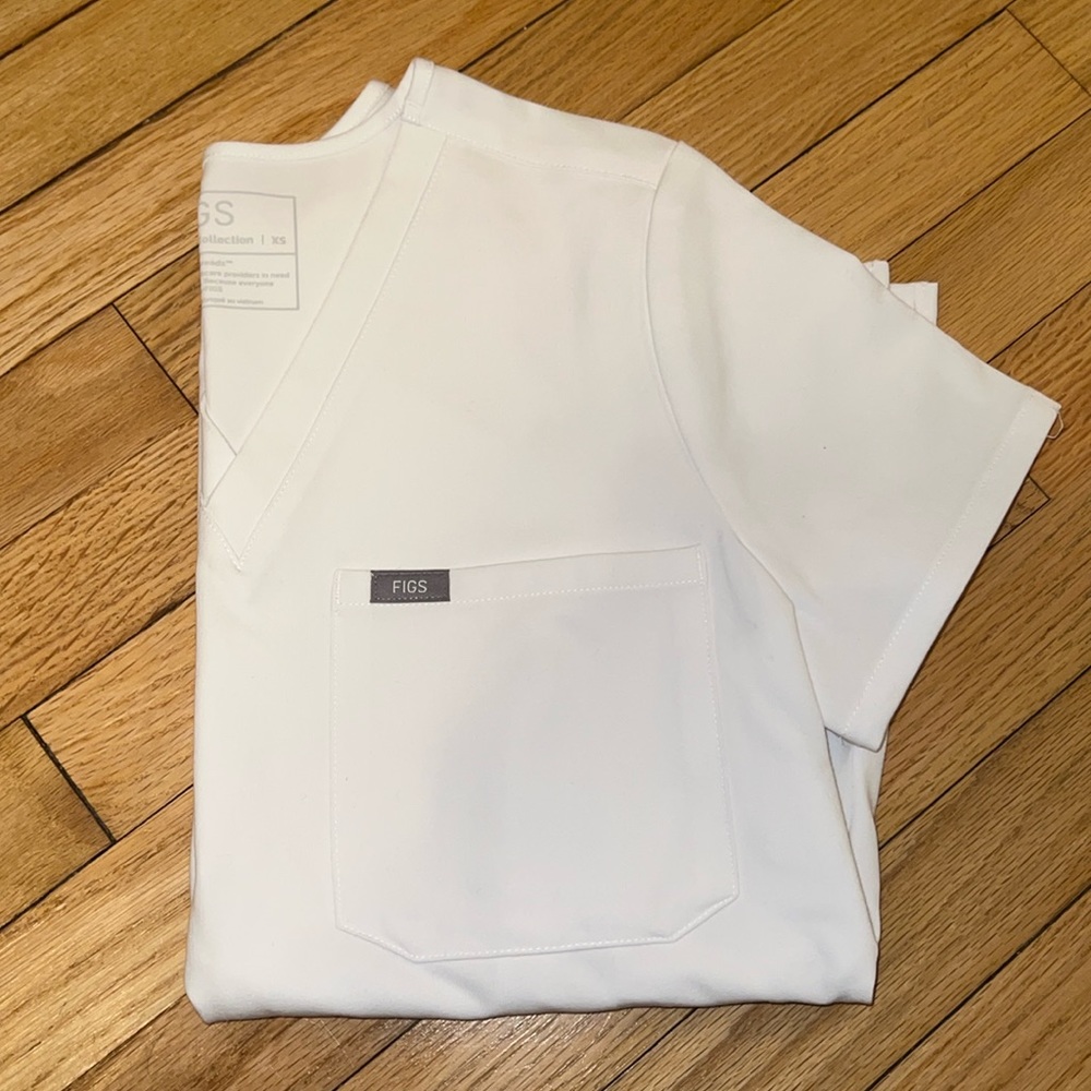 Womens Figs Catalina Scrub Top. Womens XS